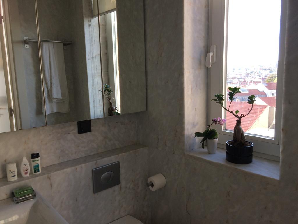 Apartamento Augusto Vieira Lisbon Bagian luar foto