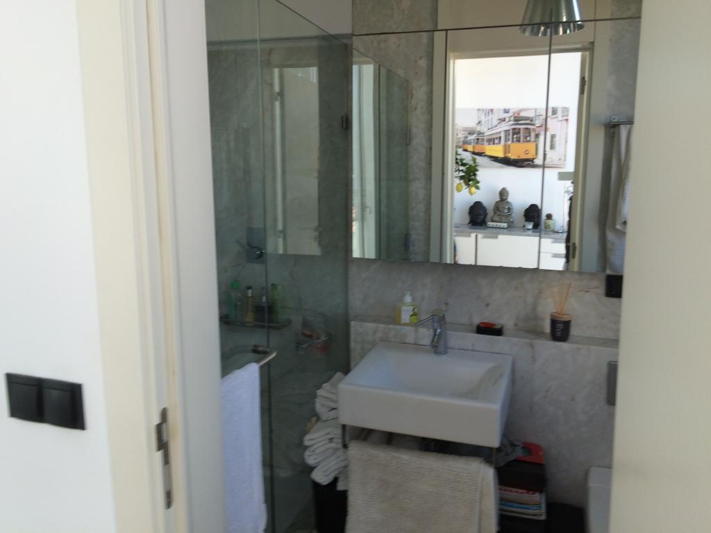 Apartamento Augusto Vieira Lisbon Bagian luar foto